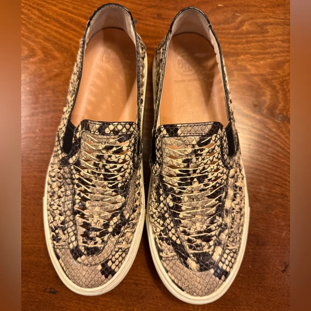 Tory Burch Huarache Woven Leather Snakeskin Slip On Sneakers Size 7 MSRP $228